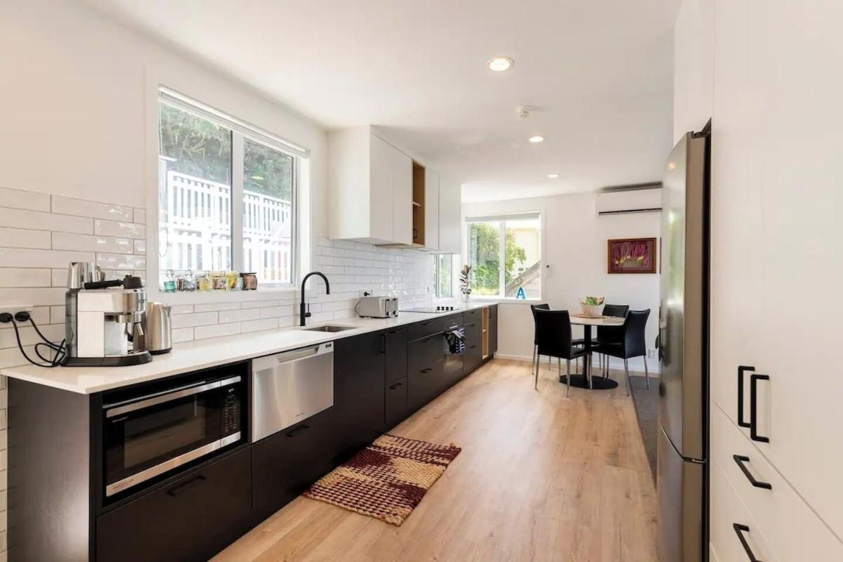 Oceanfront Escape Apartment Wellington Exterior photo
